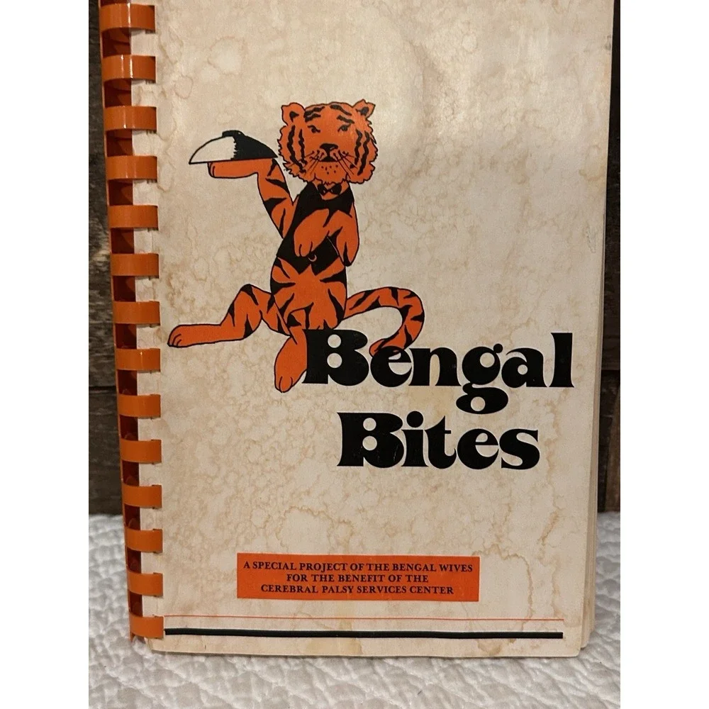 1984 Bengal Bites‎ Cincinnati Bengals Wives' Cookbook Spiral Bound 127 Pages